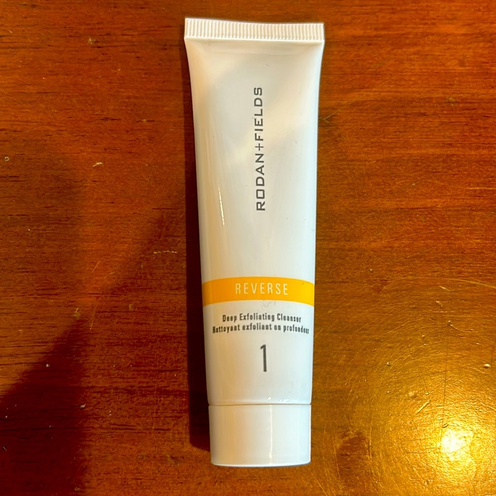 Rodan + Fields Reverse Deep Exfoliating Cleanser